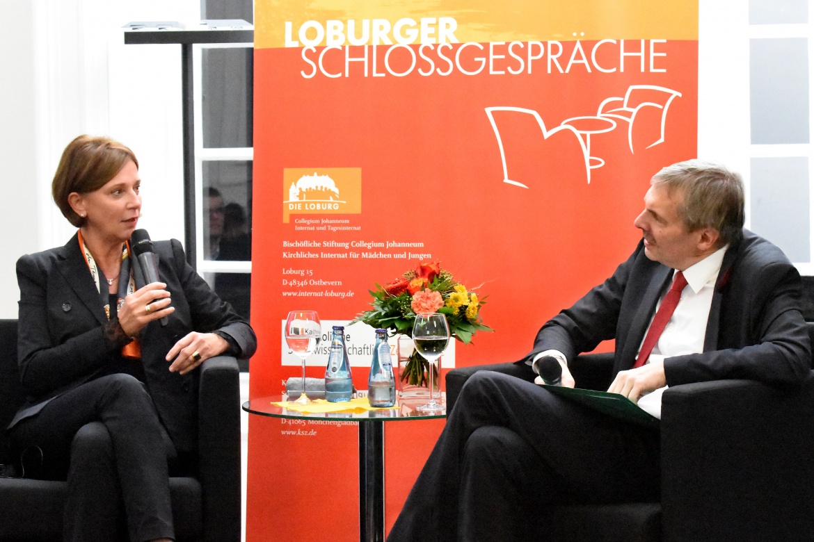 Schulministerin_Gebauer_0040