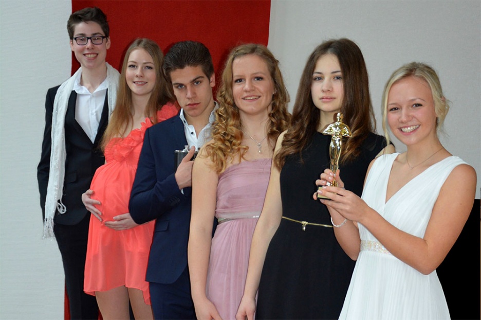 NoBusinessLikeShowbusiness